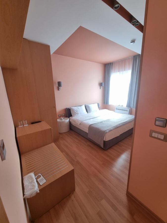 Hotel Elite Pogradec Habitación foto