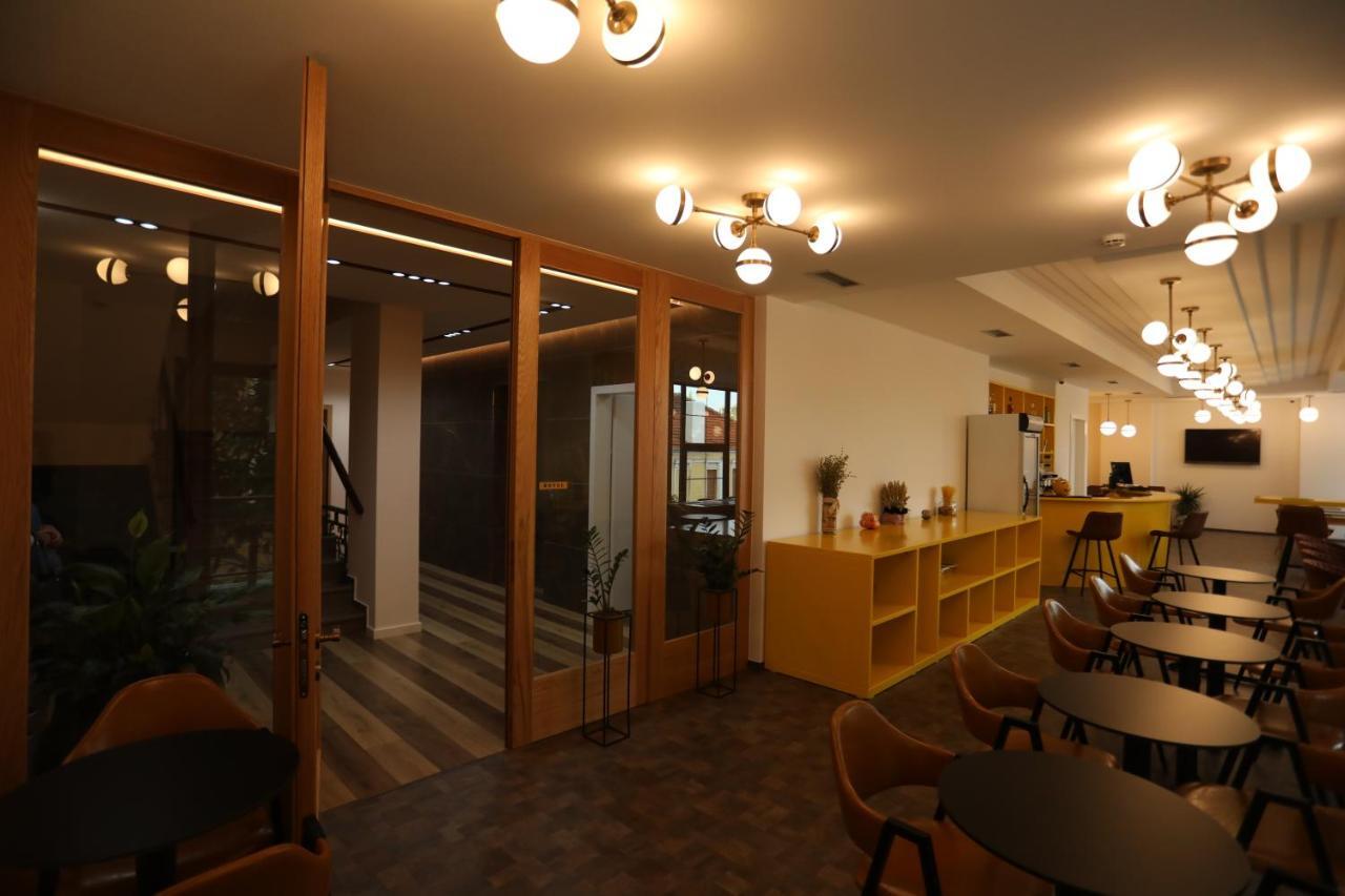 Hotel Elite Pogradec Exterior foto