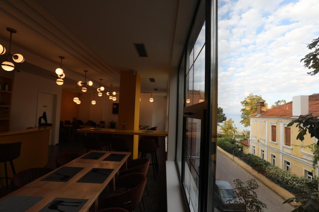Hotel Elite Pogradec Exterior foto