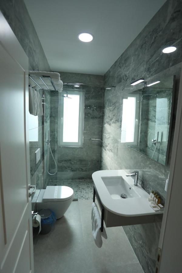 Hotel Elite Pogradec Exterior foto